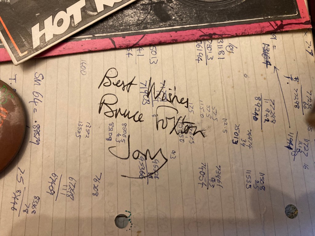 A4 notepaper with Bruce Foxton's signature