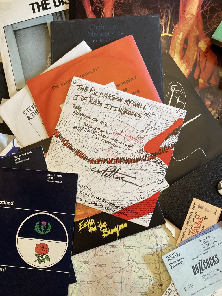 Cover: Echo & the Bunnymen, Pictures on my Wall.