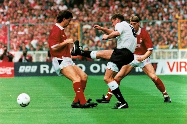 Paul Gascoigne attempts to disembowel Garry Parker, 1991 FA Cup Final